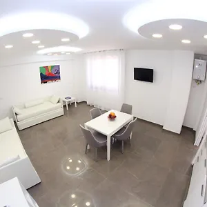  Appartamento Mondo Suites Apartments